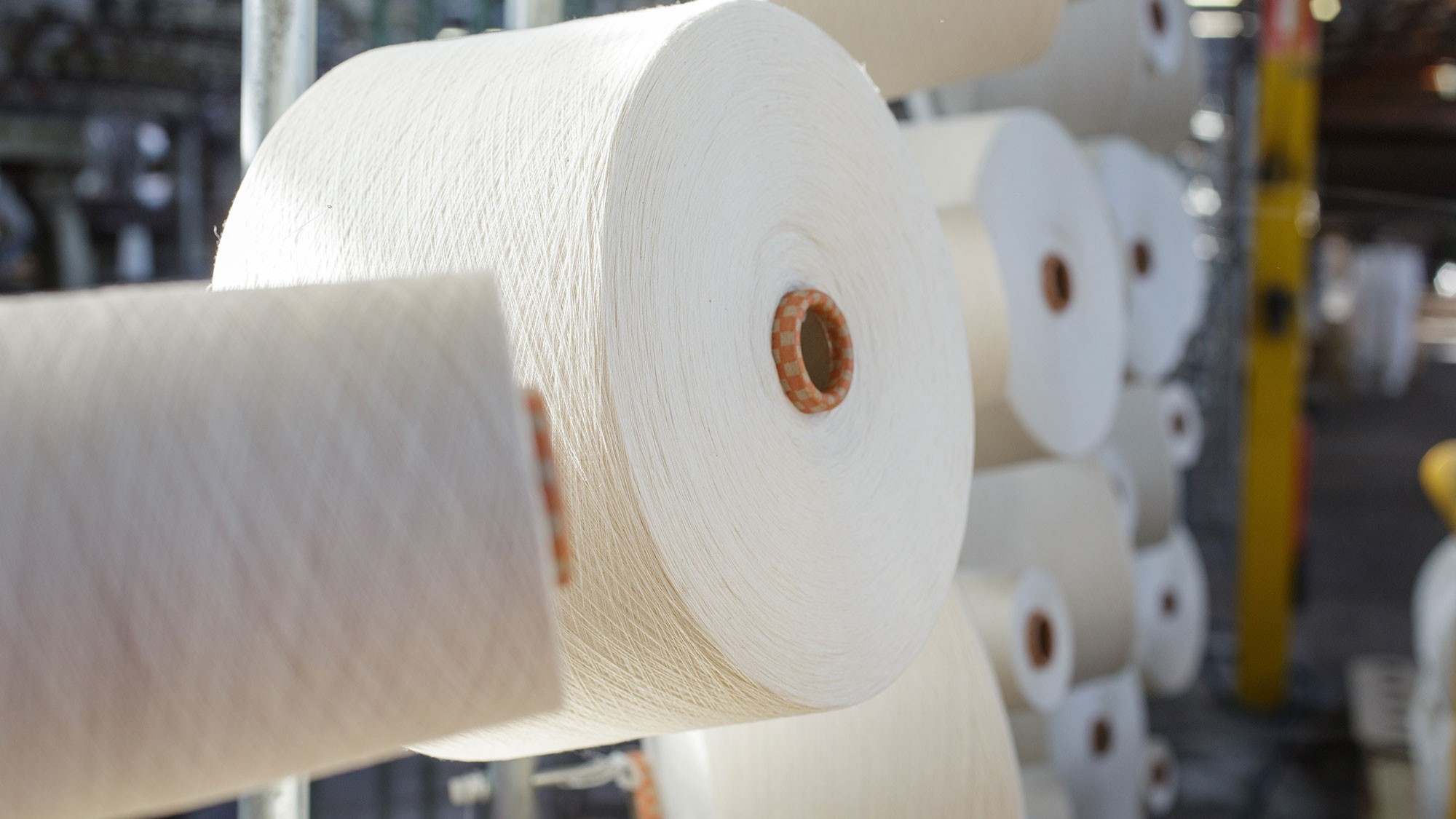 Circular Knitting Uses Gauge to Adjust Fabric Weight