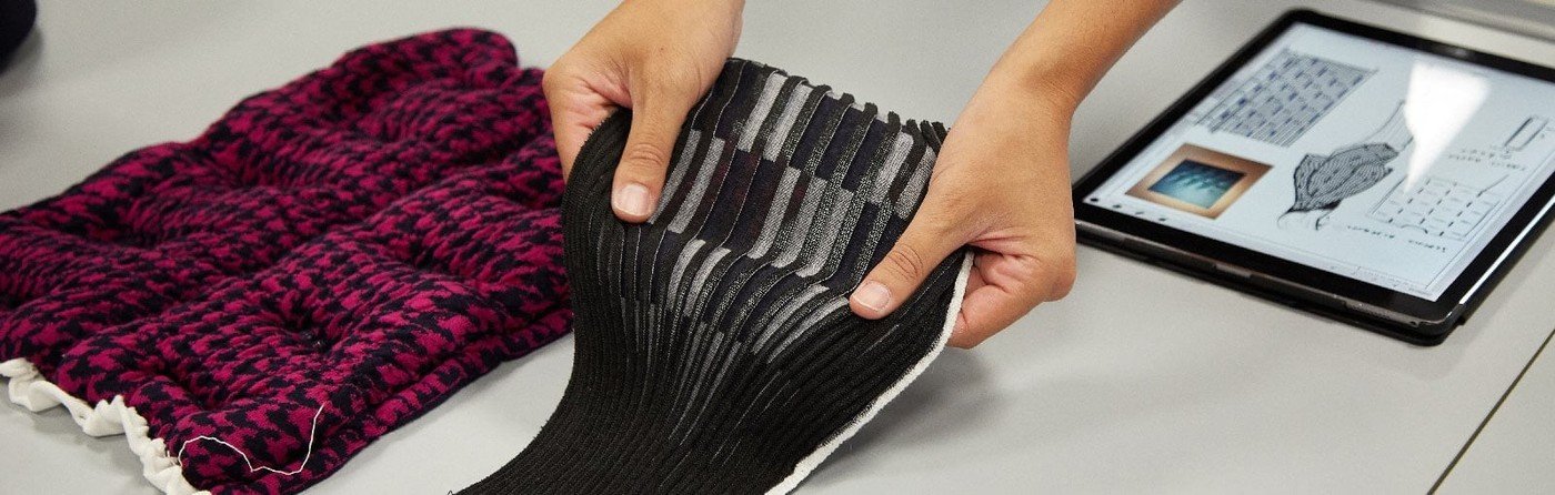 Tailored Knitwear Uses a Two-Layer Fabric Construction