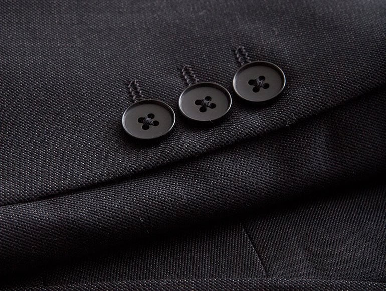 Deep Wool Colors Use Dye Uptake and Surface Reflection